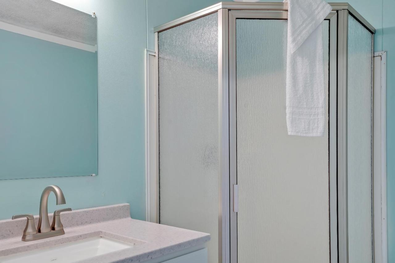 Admiral'S Quarters Motel Kure Beach Ngoại thất bức ảnh
