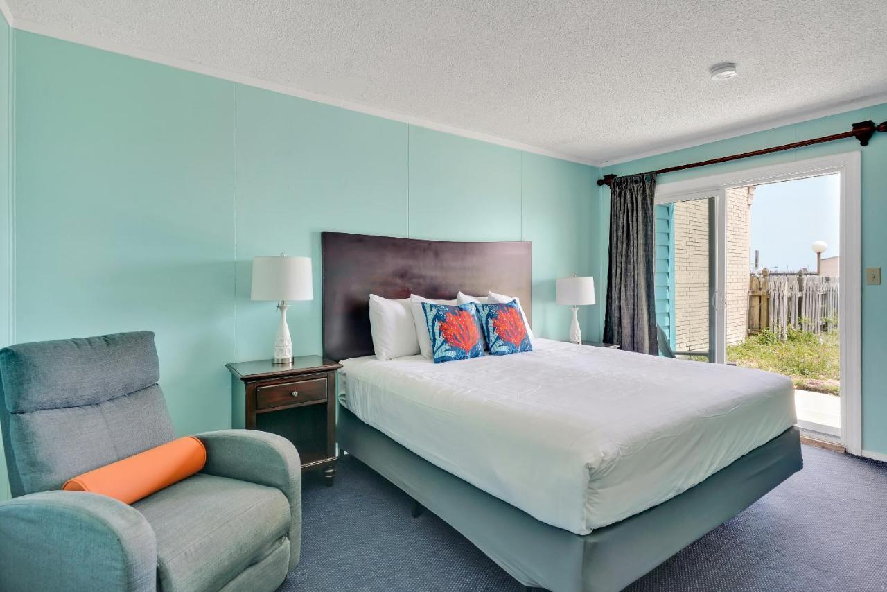Admiral'S Quarters Motel Kure Beach Ngoại thất bức ảnh